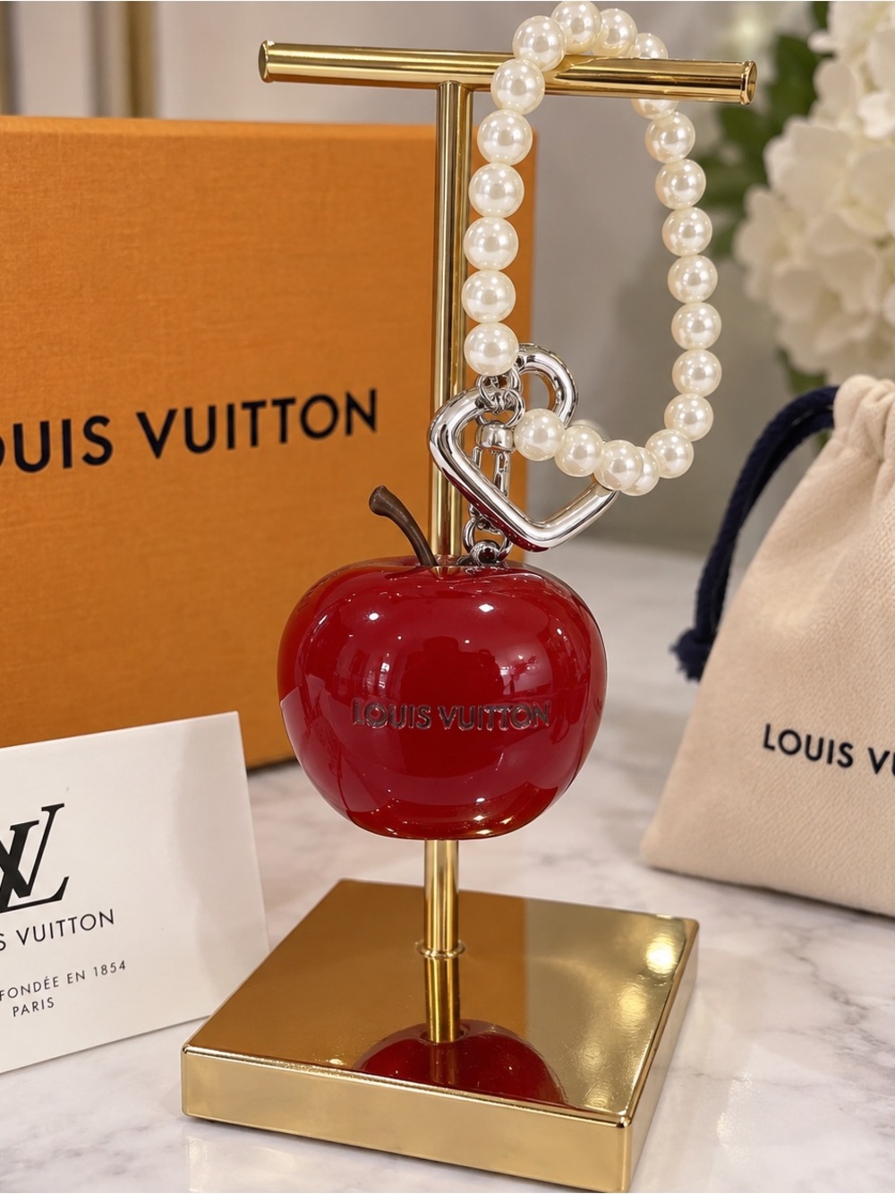 Glossy Red Apple Pearl Charm Key Holder